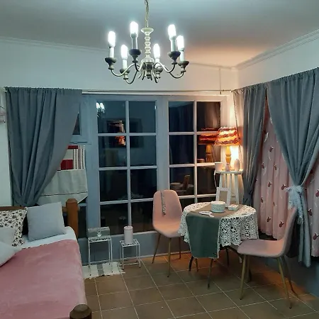 édes Otthon Casa de hóspedes *