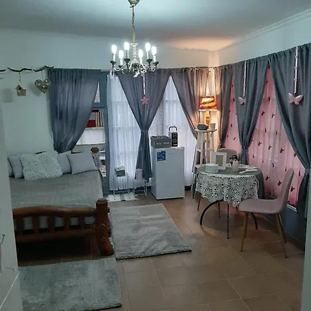 édes Otthon Casa de hóspedes *