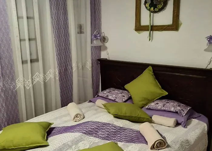 Penzion Edes Otthon Vendeghaz 3*